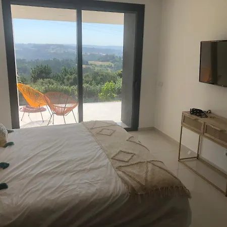 White Lagoon, 6 Guests, 2 Bathrooms, Heated Private Pool, Amazing View, Ac, Fully Equiped ! * Alfeizerão