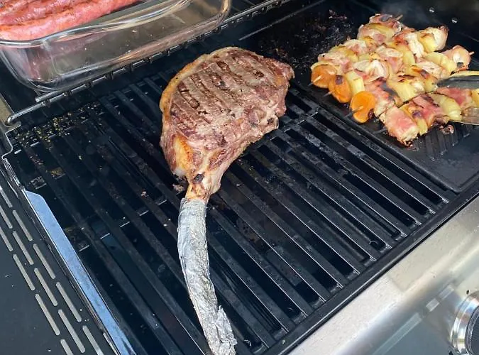 White Lagoon, 6 Guests, 2 Bathrooms, Heated Private Pool, Amazing View, Ac, Fully Equiped !